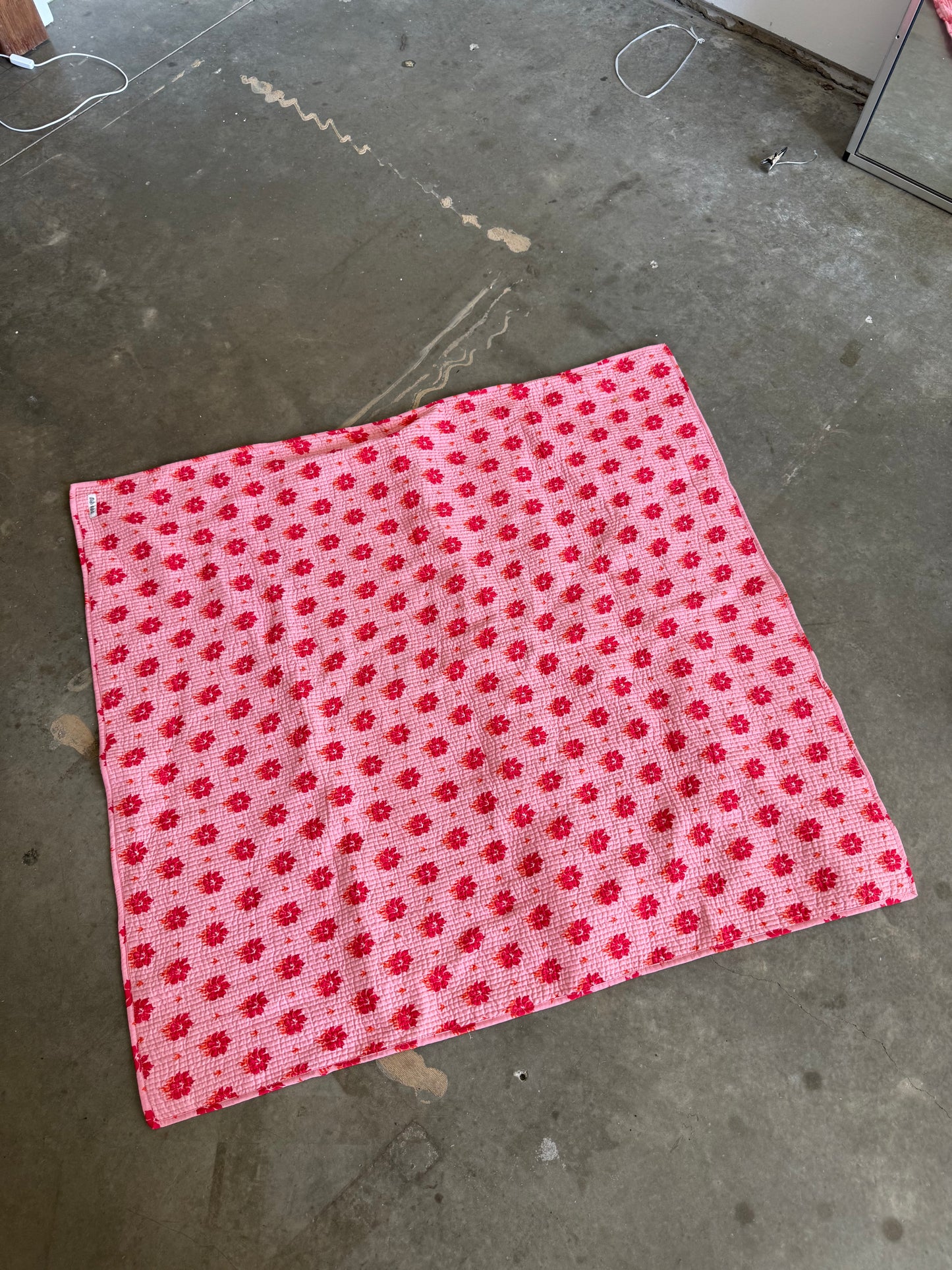 FLAME HIBISCUS QUILT