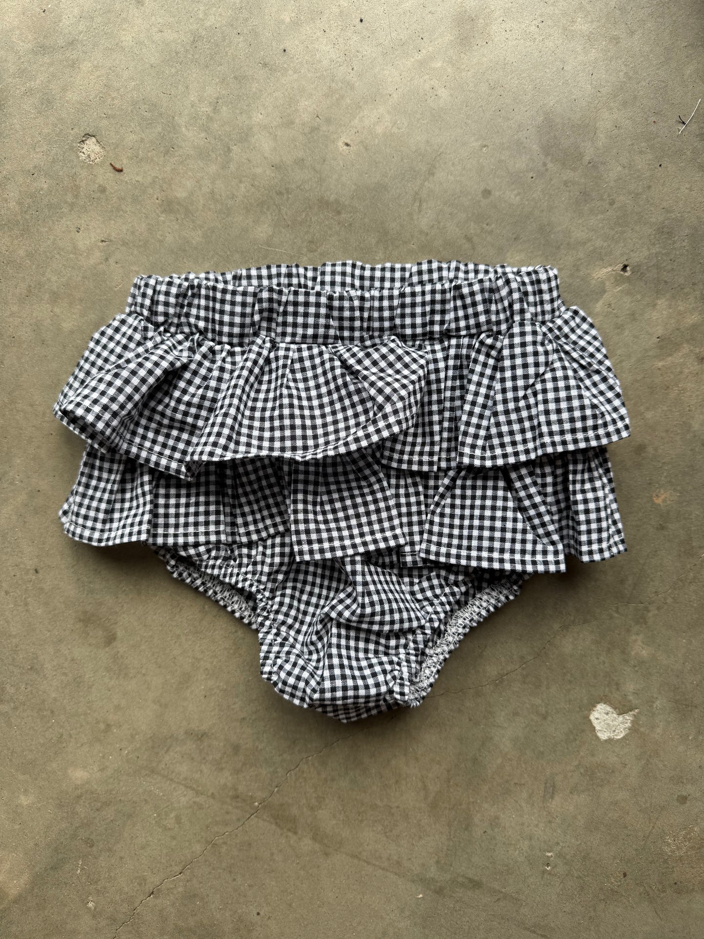 GINGHAM RUFFLE BLOOMERS
