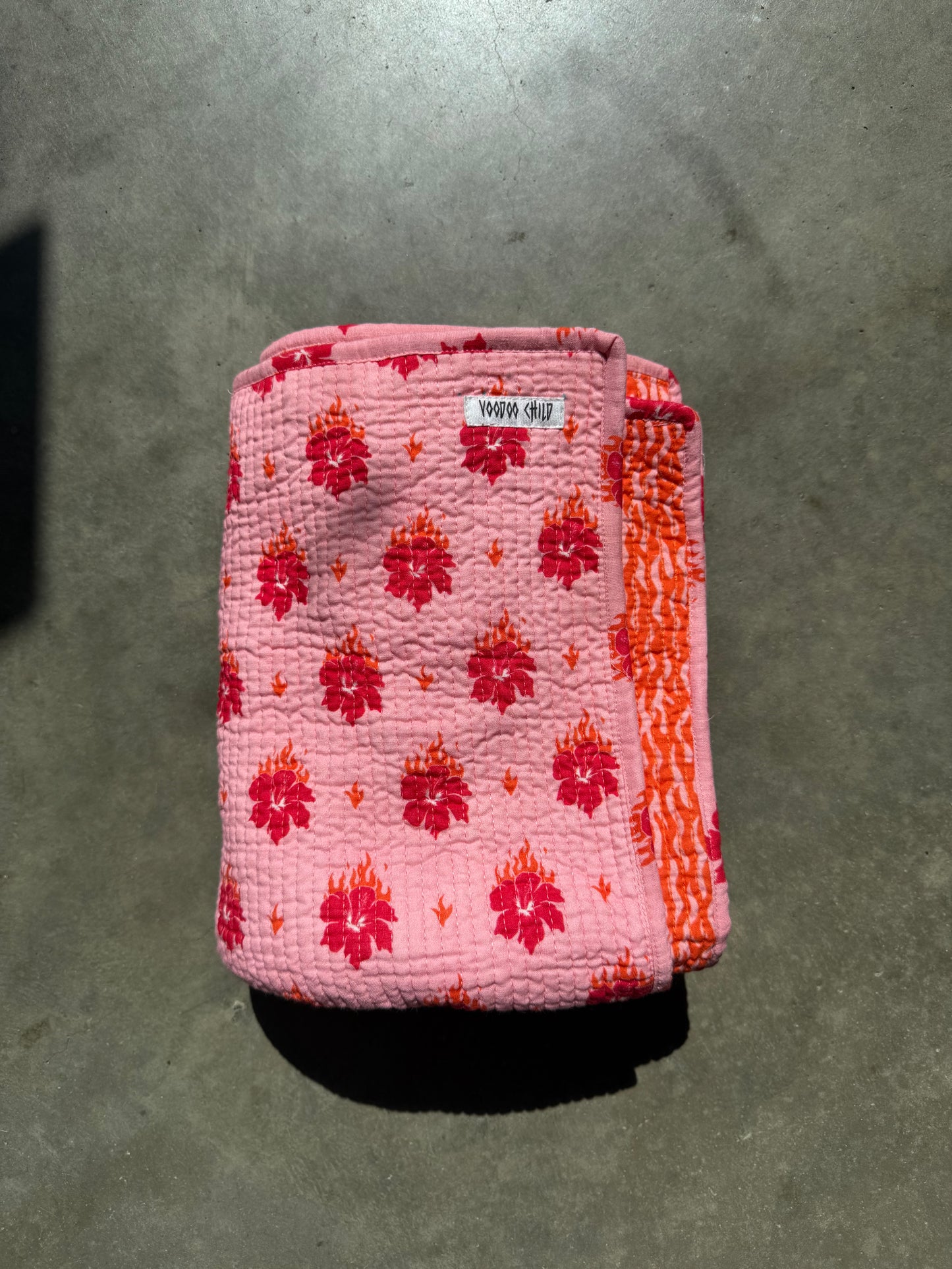 FLAME HIBISCUS QUILT