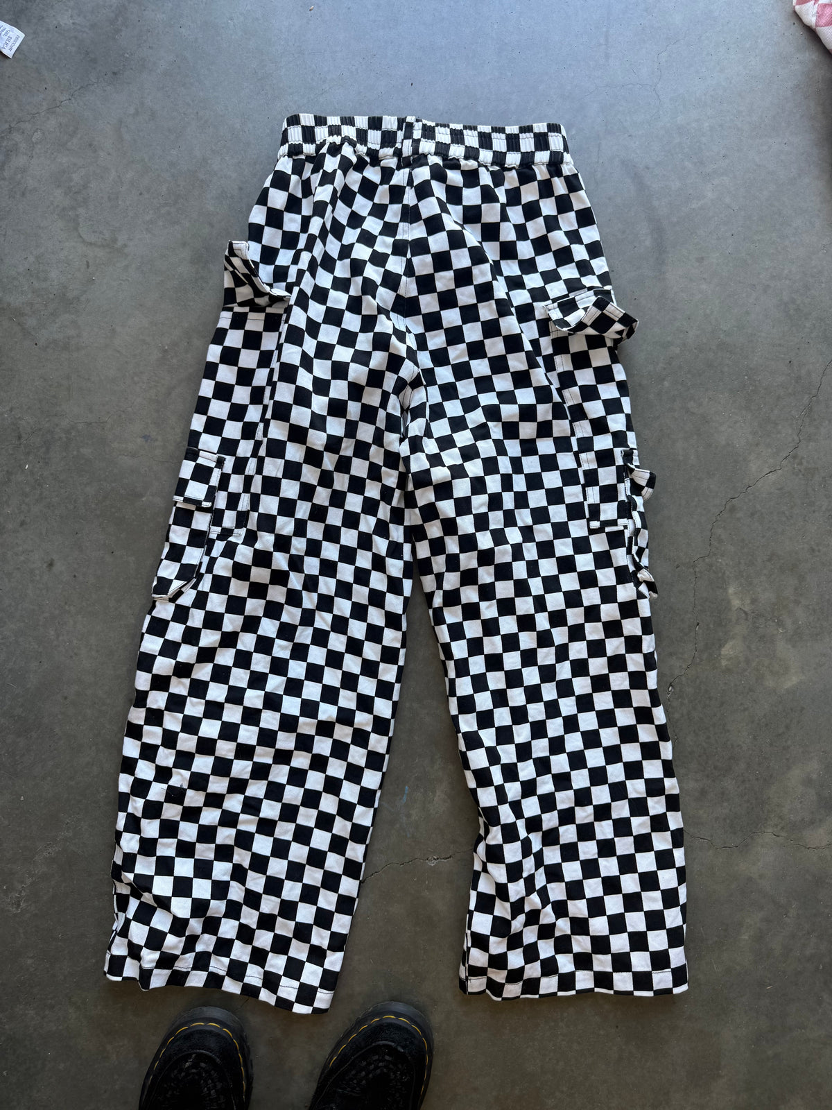 Adult checkerboard cargos size S