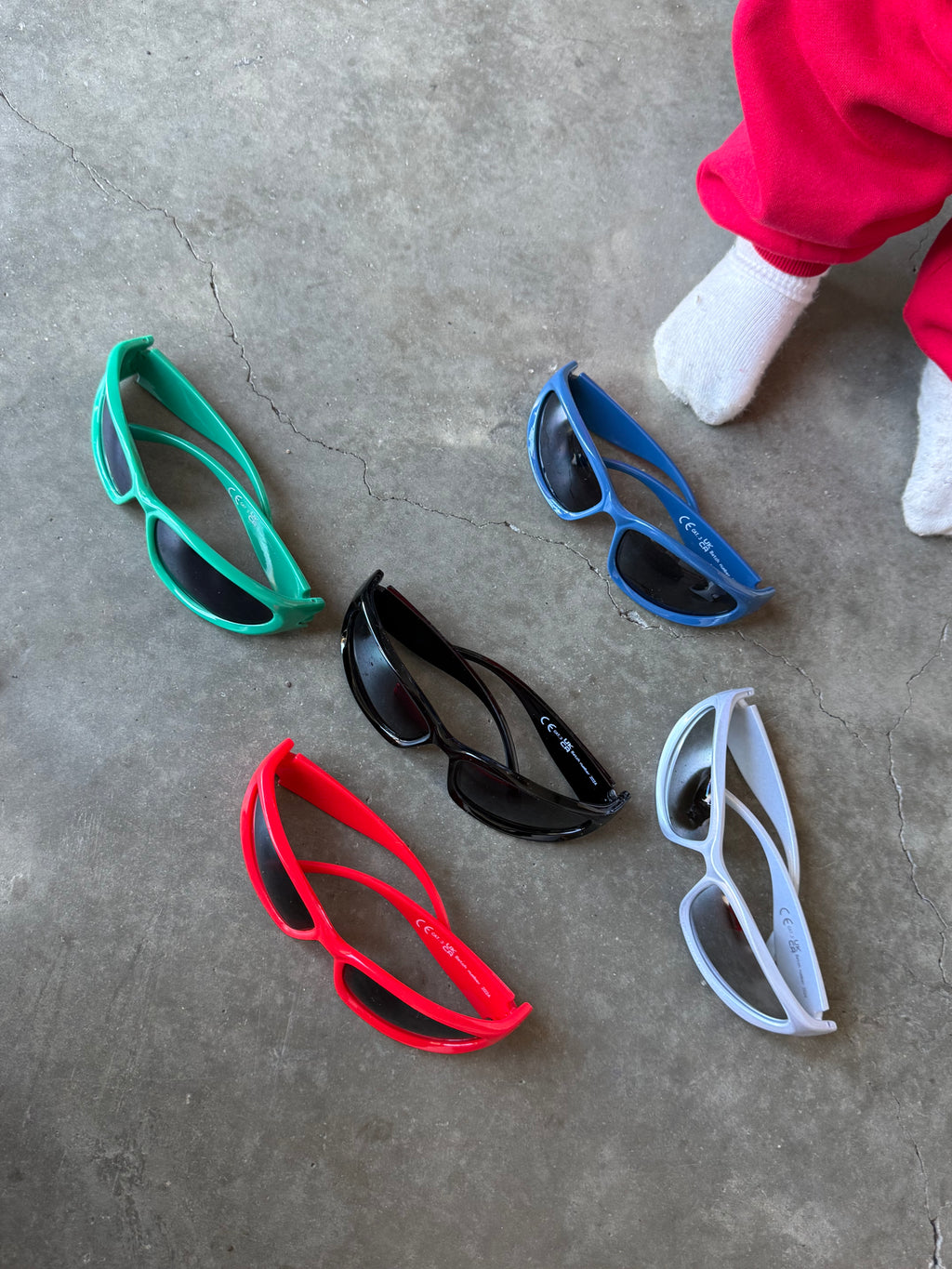 GLASSES