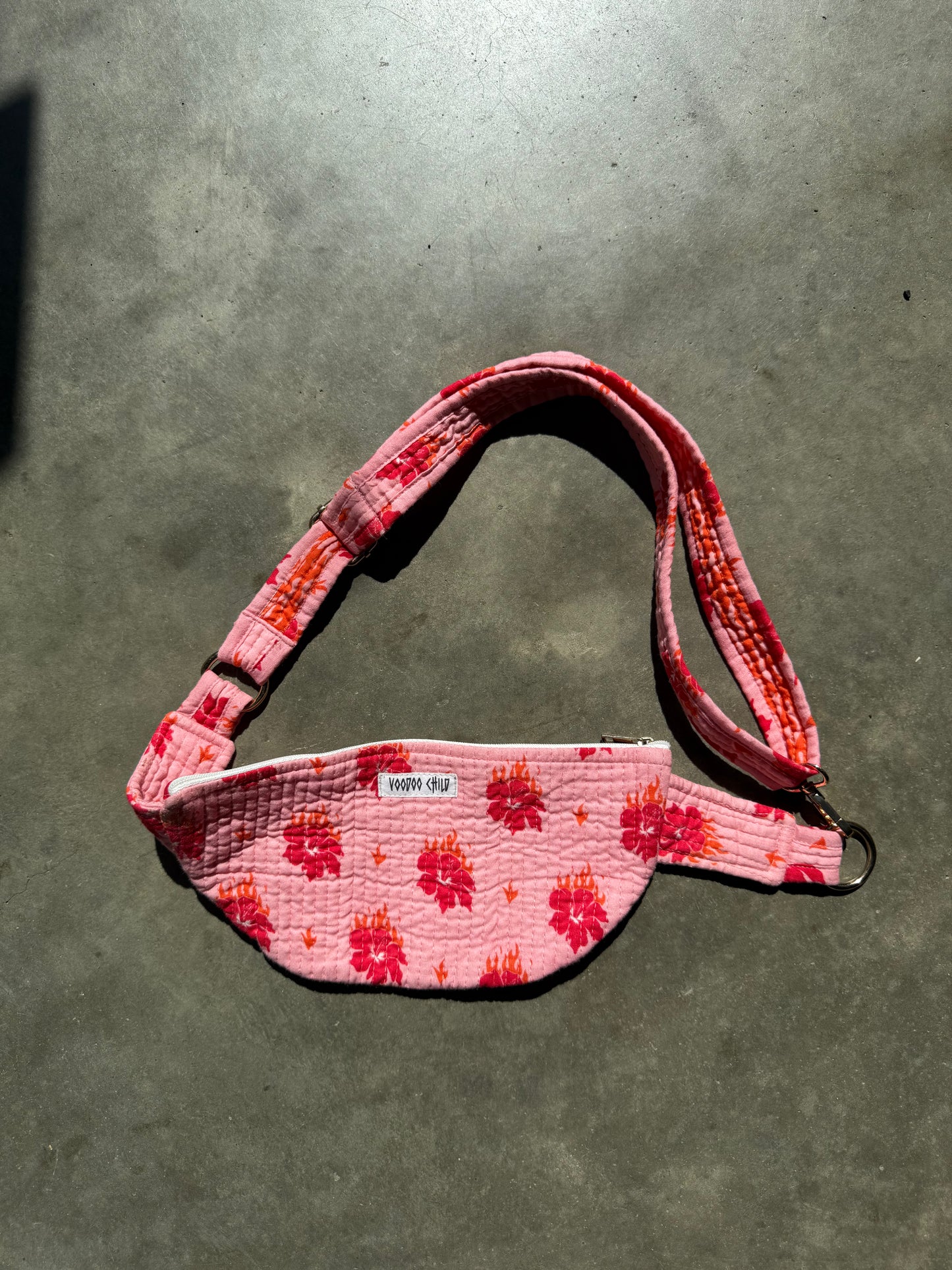 FLAME HIBISCUS CROSS BODY BAG